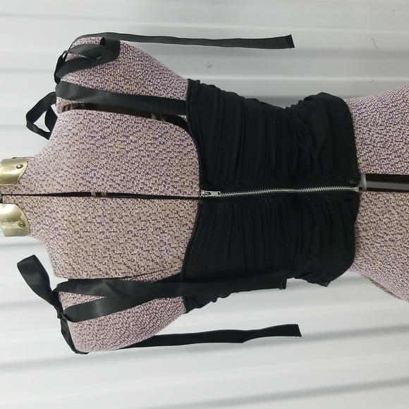 🎉HP🎉Shein Black and Nude Rouged Crop Top - Picture 2 of 8